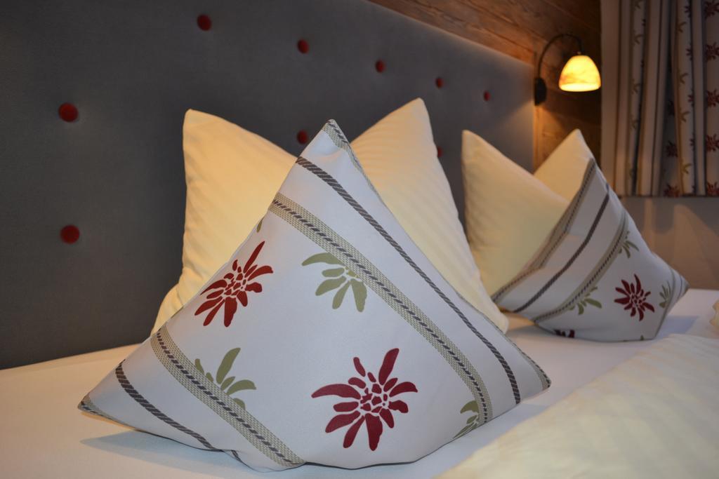 Pension Alpenperle Holzgau Ruang foto