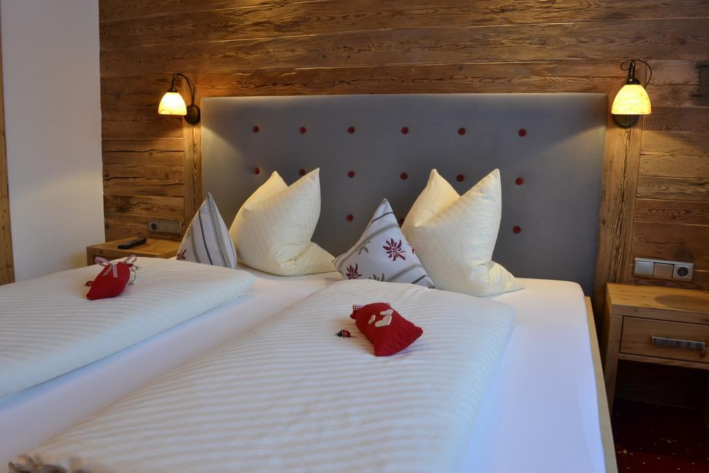 Pension Alpenperle Holzgau Ruang foto
