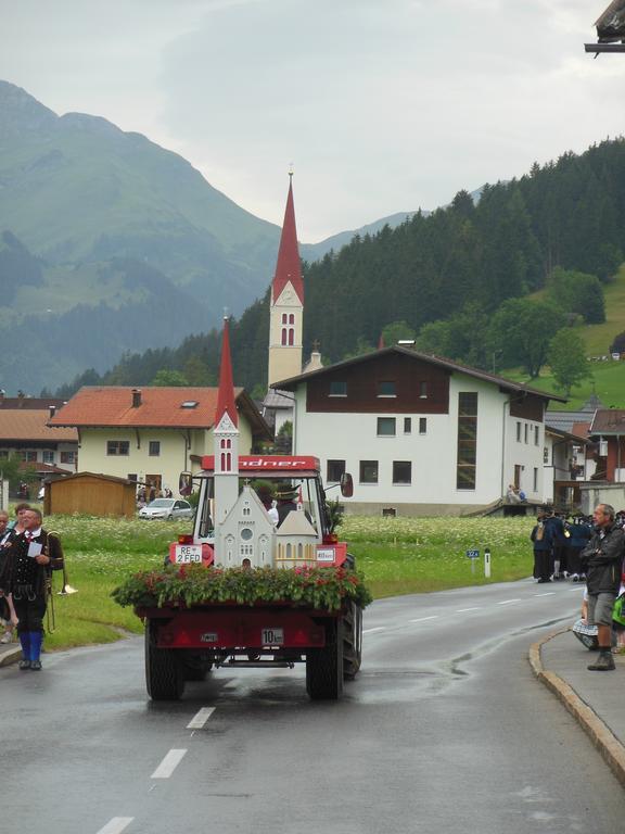 Pension Alpenperle Holzgau Bagian luar foto